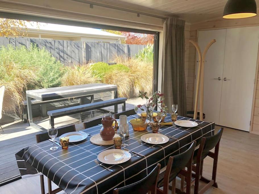 Modern Kowhai Cottage Wanaka Esterno foto
